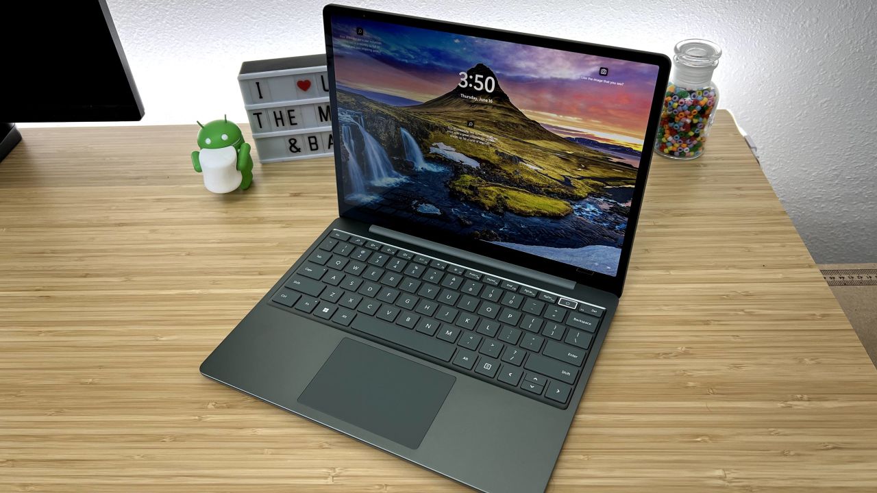 Microsoft giới thiệu Surface Laptop Go 2 chạy Windows 11 giá rẻ mới 2 surface laptop go 2 ra mat2