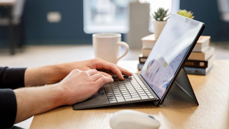 Đánh giá Microsoft Surface Pro 9: Với vài nâng cấp hoàn thiện hơn song không có nhiều thay đổi 4 danh gia surface pro 9 5