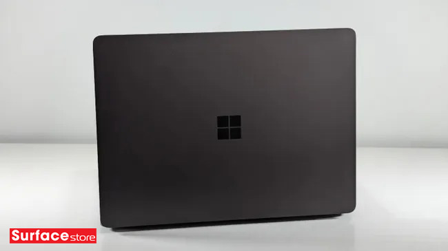 Snapdragon X Elite của Microsoft Surface Laptop vượt trội hơn MacBook Pro về hiệu năng 1 Surface Laptop