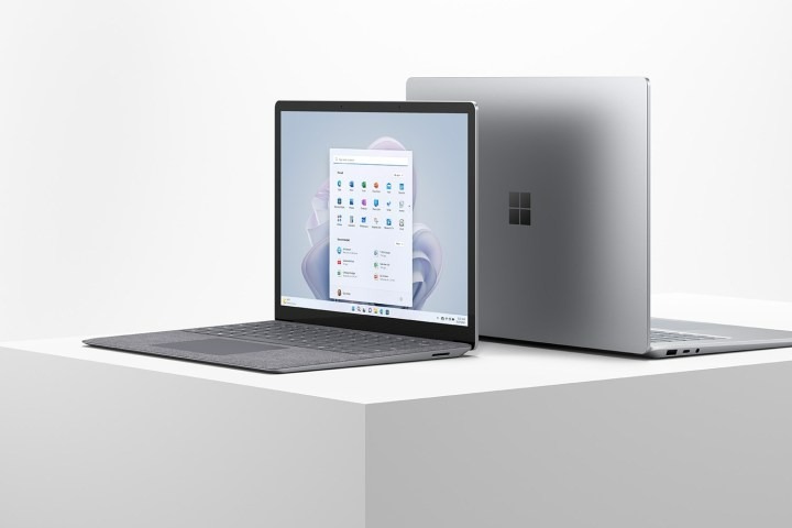 Microsoft Surface Laptop 5 so với Surface Laptop 4: Bản nâng cấp có đáng không? 1 Surface Laptop 5