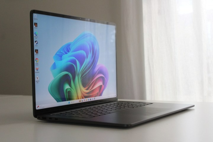 Surface Laptop mới vượt trội hơn MacBook Air trên mọi khía cạnh trừ một điểm 1 Surface Laptop