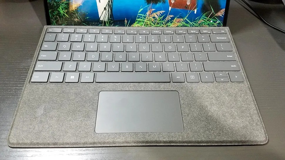 Surface Pro 8: Sự Kết Hợp Hoàn Hảo Giữa Hiệu Suất & Tinh Tế 8 Surface Pro 8