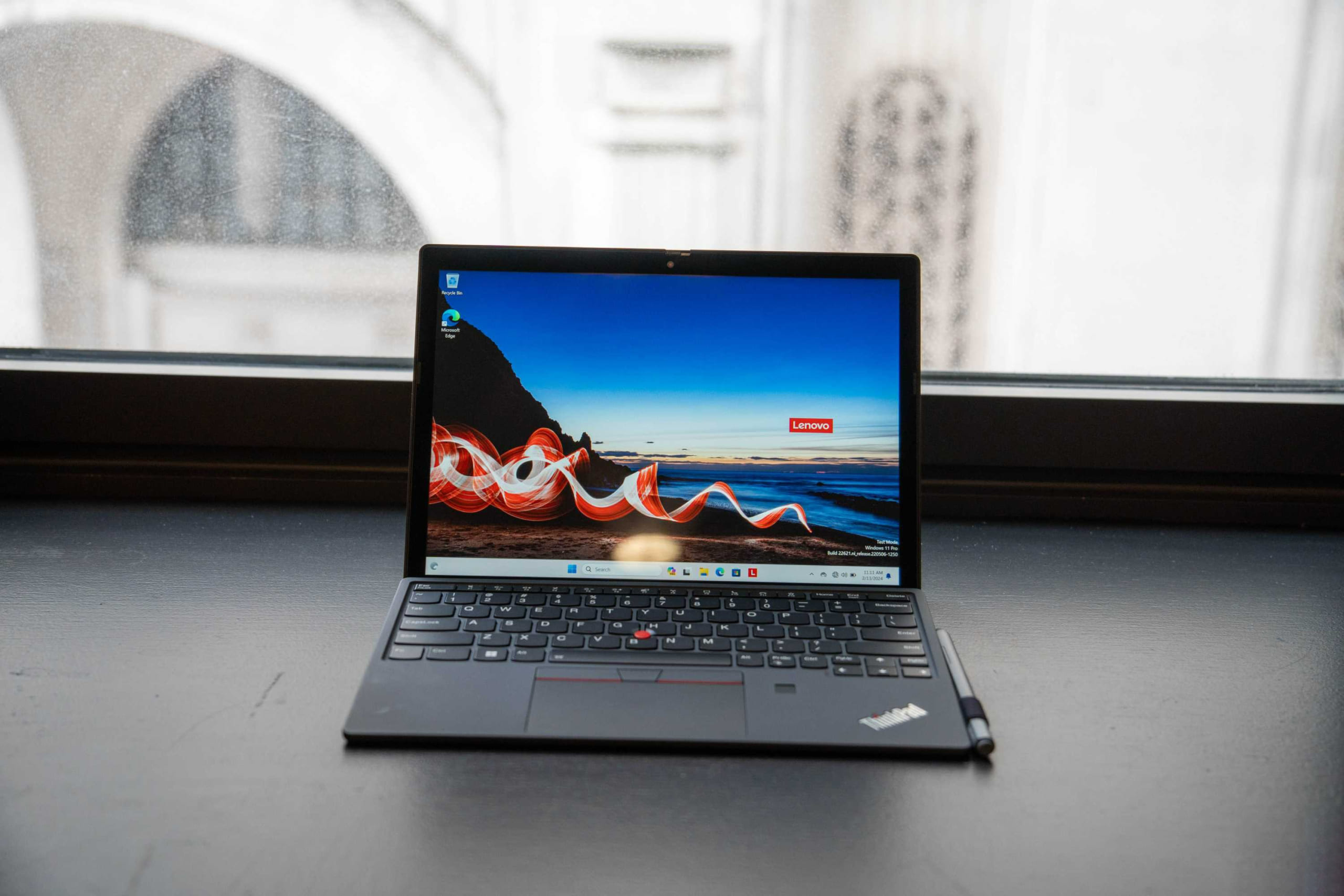 Surface Pro 11 so với Lenovo ThinkPad X12 Detachable Gen 2: Máy tính bảng dành cho doanh nghiệp nào phù hợp nhất với bạn? 5 Surface