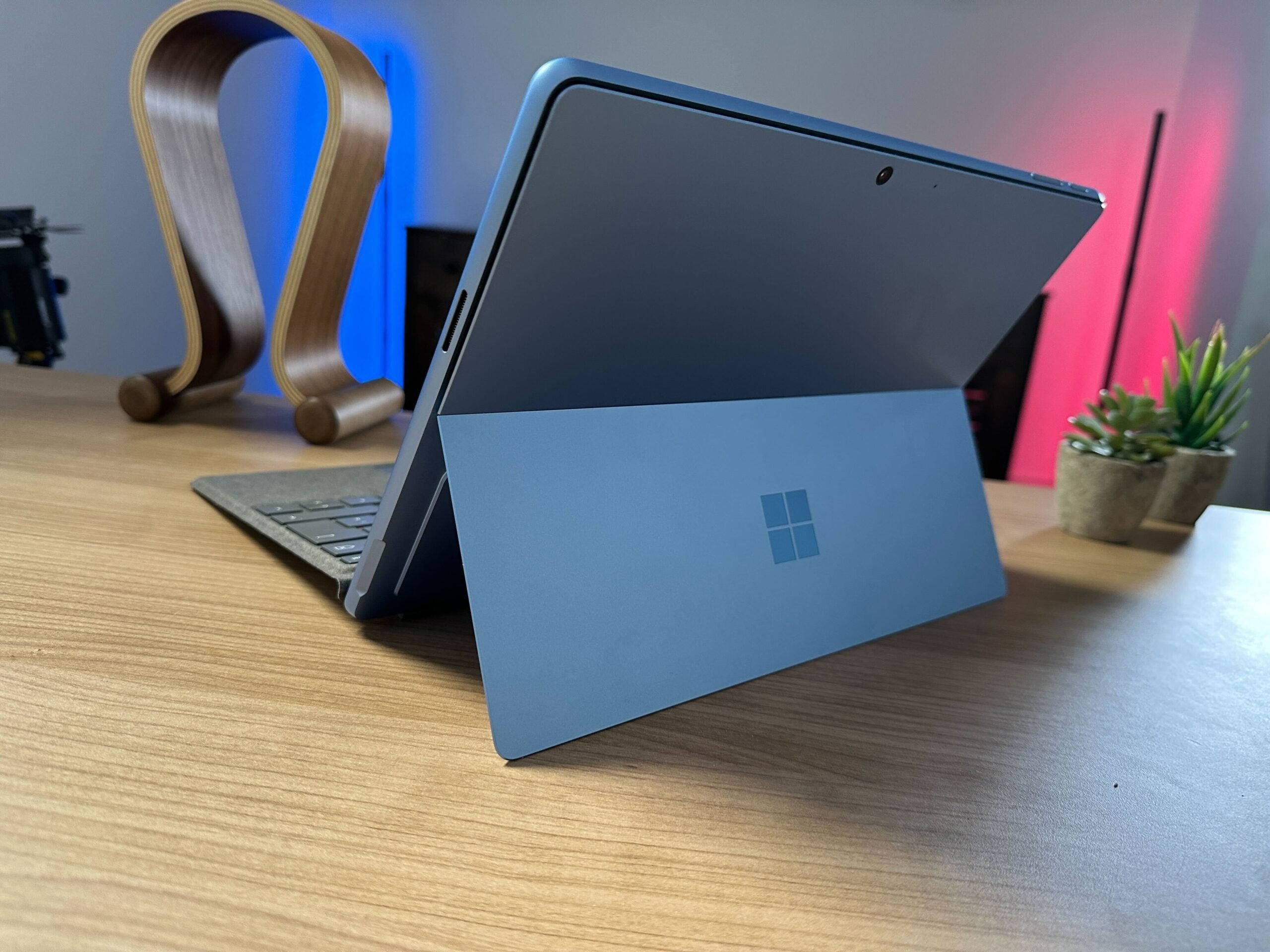 Microsoft Surface Pro và Surface Go: Sự khác biệt là gì? 3 Surface Pro