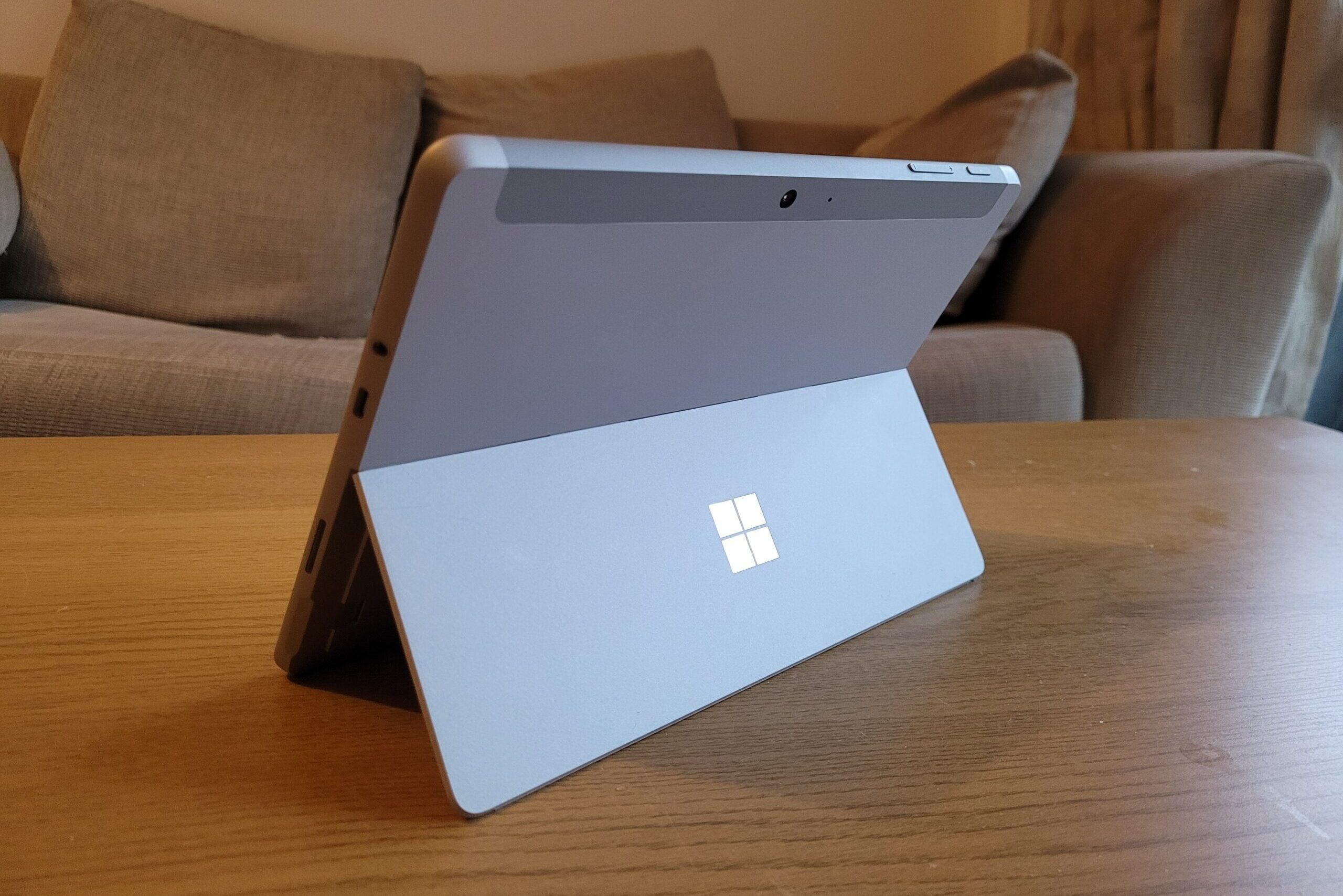 Microsoft Surface Pro và Surface Go: Sự khác biệt là gì? 4 Surface Pro