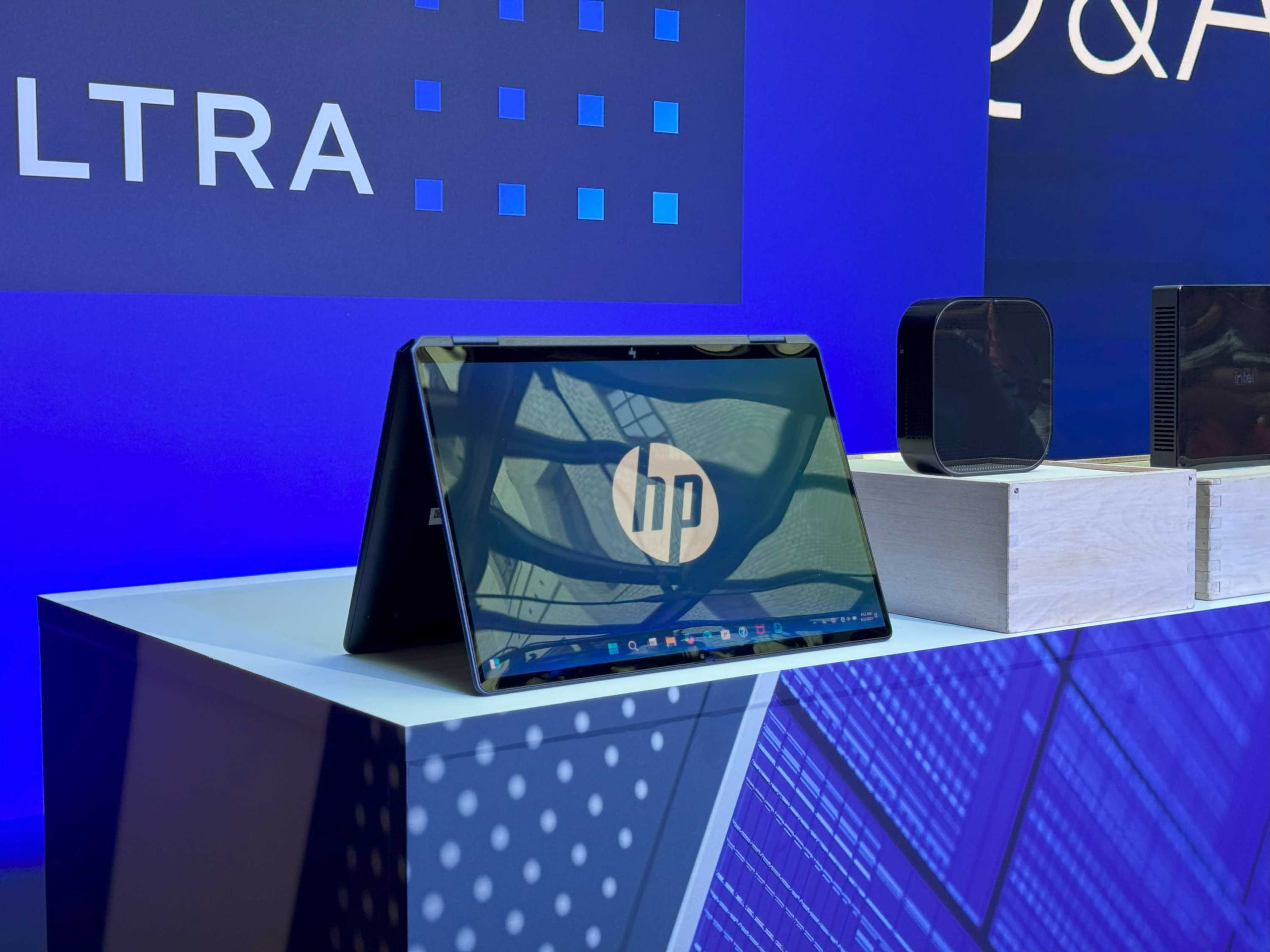 Intel đã trở lại: Core Ultra Series 2 đã có mặt để cạnh tranh với Snapdragon X Elite và Apple Silicon 8 Core Ultra