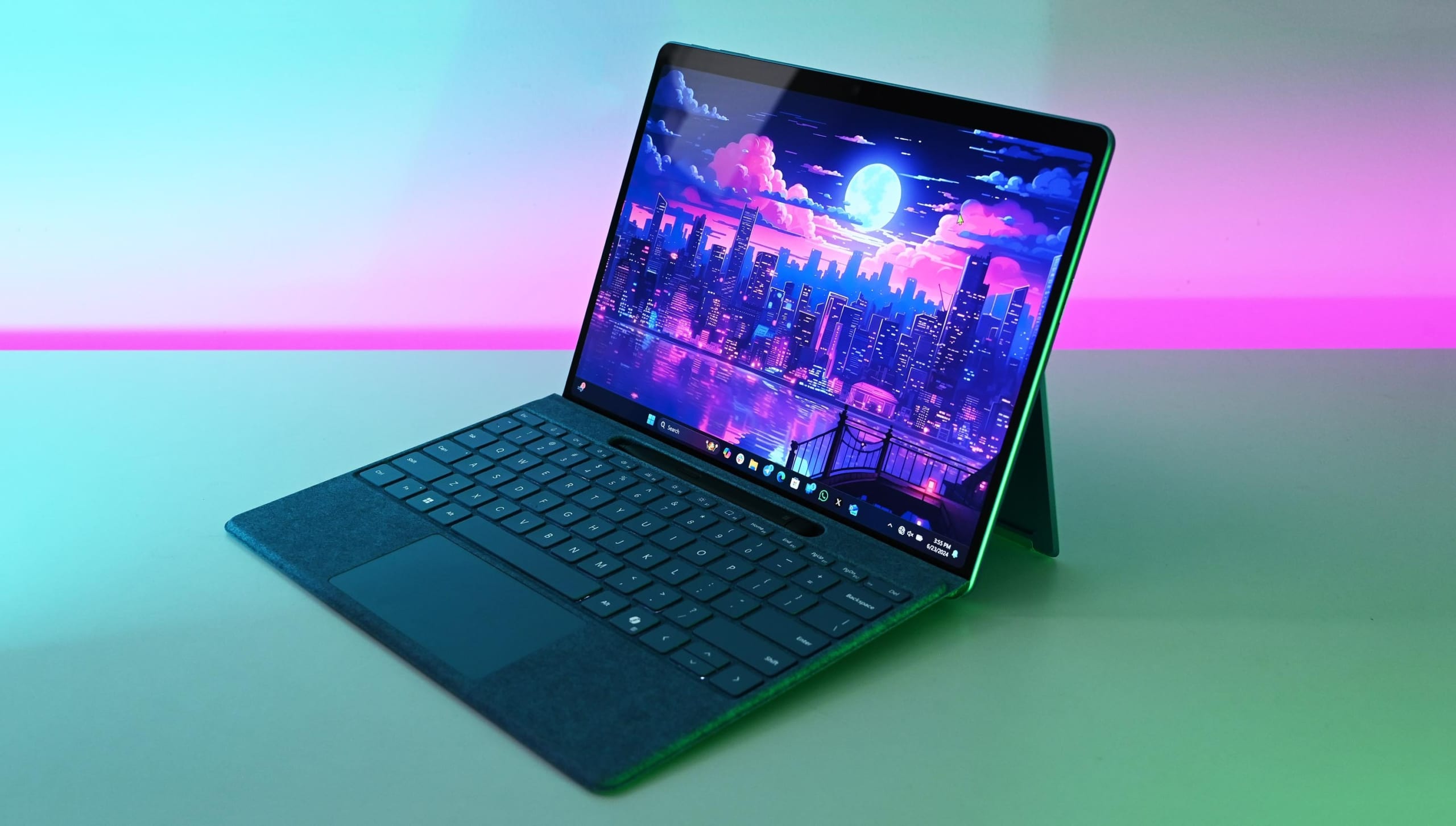 Surface Pro 11 vs ProArt PZ13: Microsoft Copilot+ không dễ bị đánh bại, nhưng ASUS tạo sức ép với mức giá hấp dẫn hơn 5 Surface Pro 11