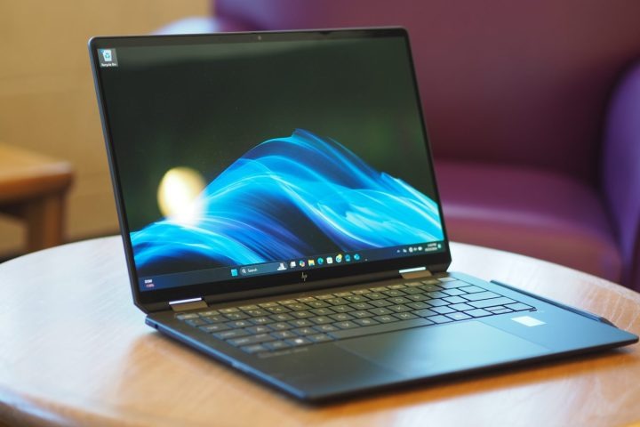 Thiết bị 2 trong 1 mới lạ khiến Surface Pro 11 phải dè chừng – nhưng lý do không chỉ nằm ở cấu hình! 1 Surface Pro 11