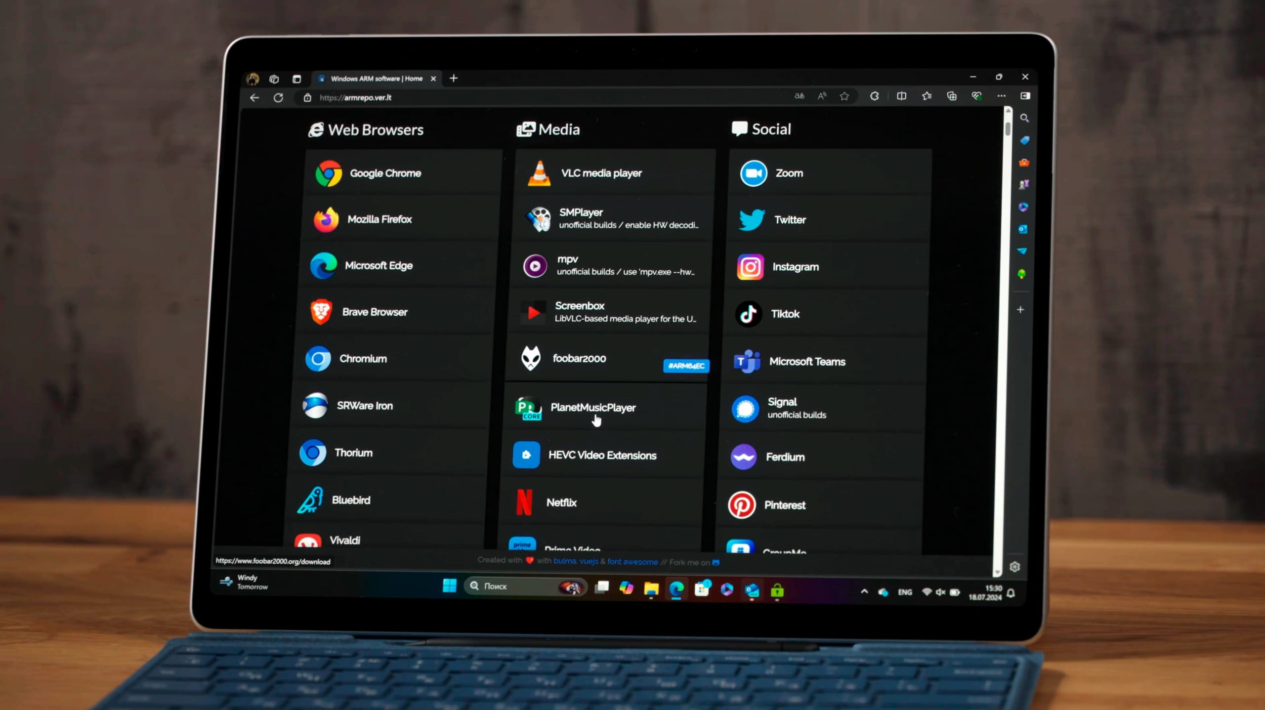 Nên mua Surface Pro 11 Copilot+ PC hay Surface Pro 10 để phục vụ doanh nghiệp? 7 Surface Pro